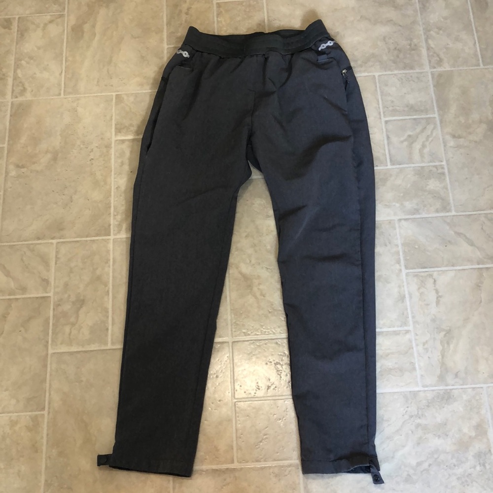 Women’s grey pants